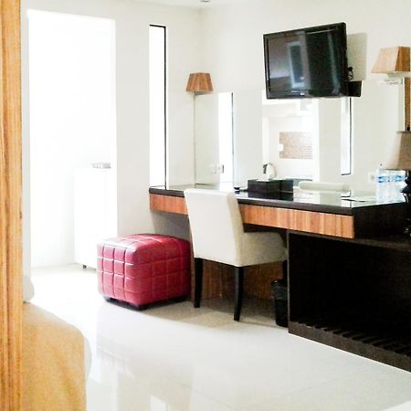 Kyo Serviced Apartment Jakarta Cilandak  Eksteriør billede