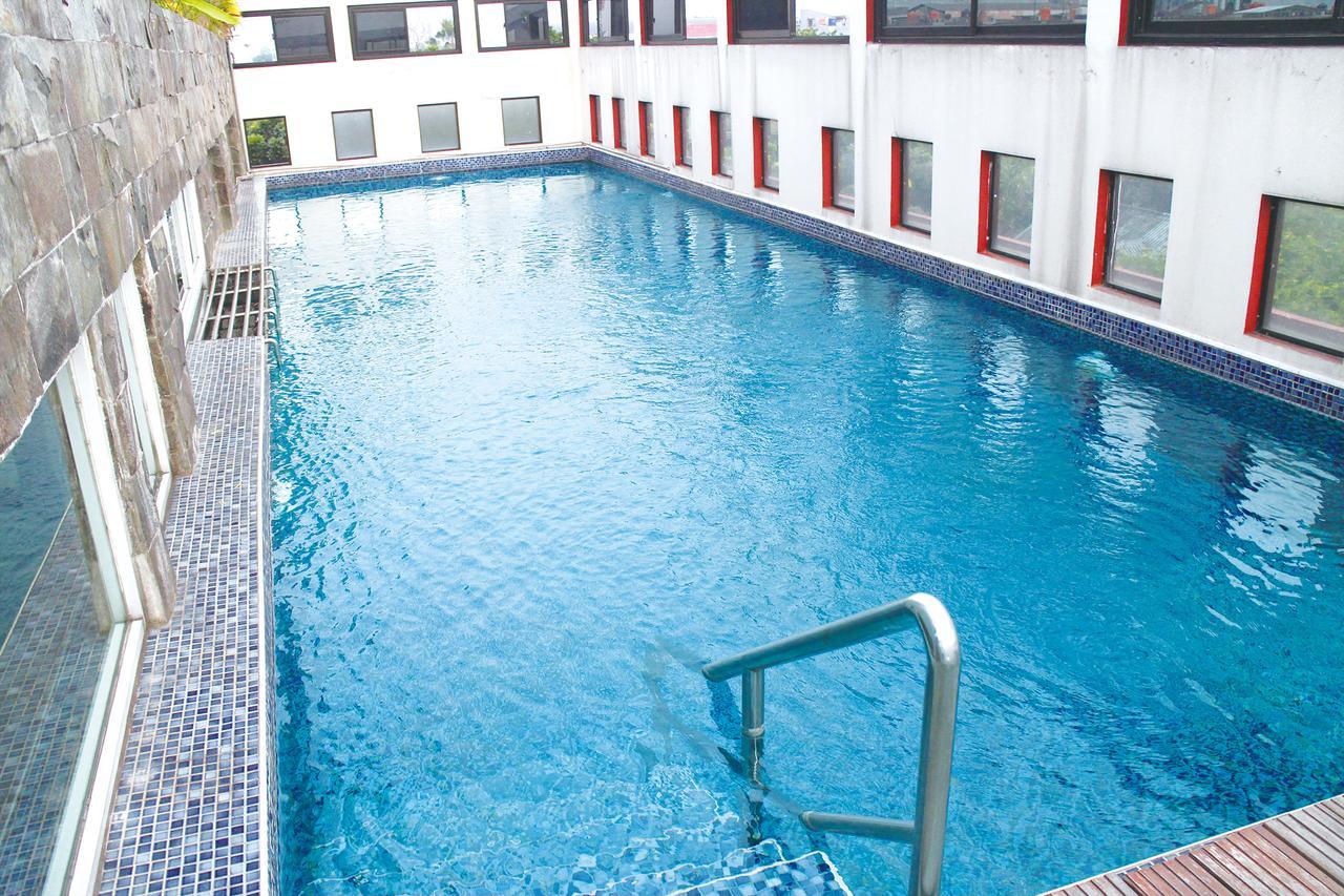 Kyo Serviced Apartment Jakarta Cilandak  Eksteriør billede