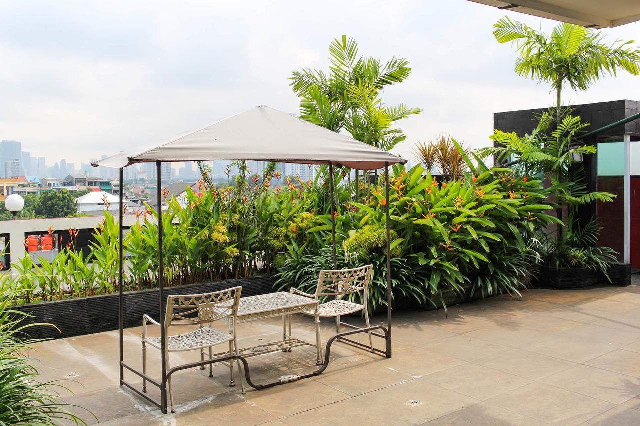 Kyo Serviced Apartment Jakarta Cilandak  Eksteriør billede