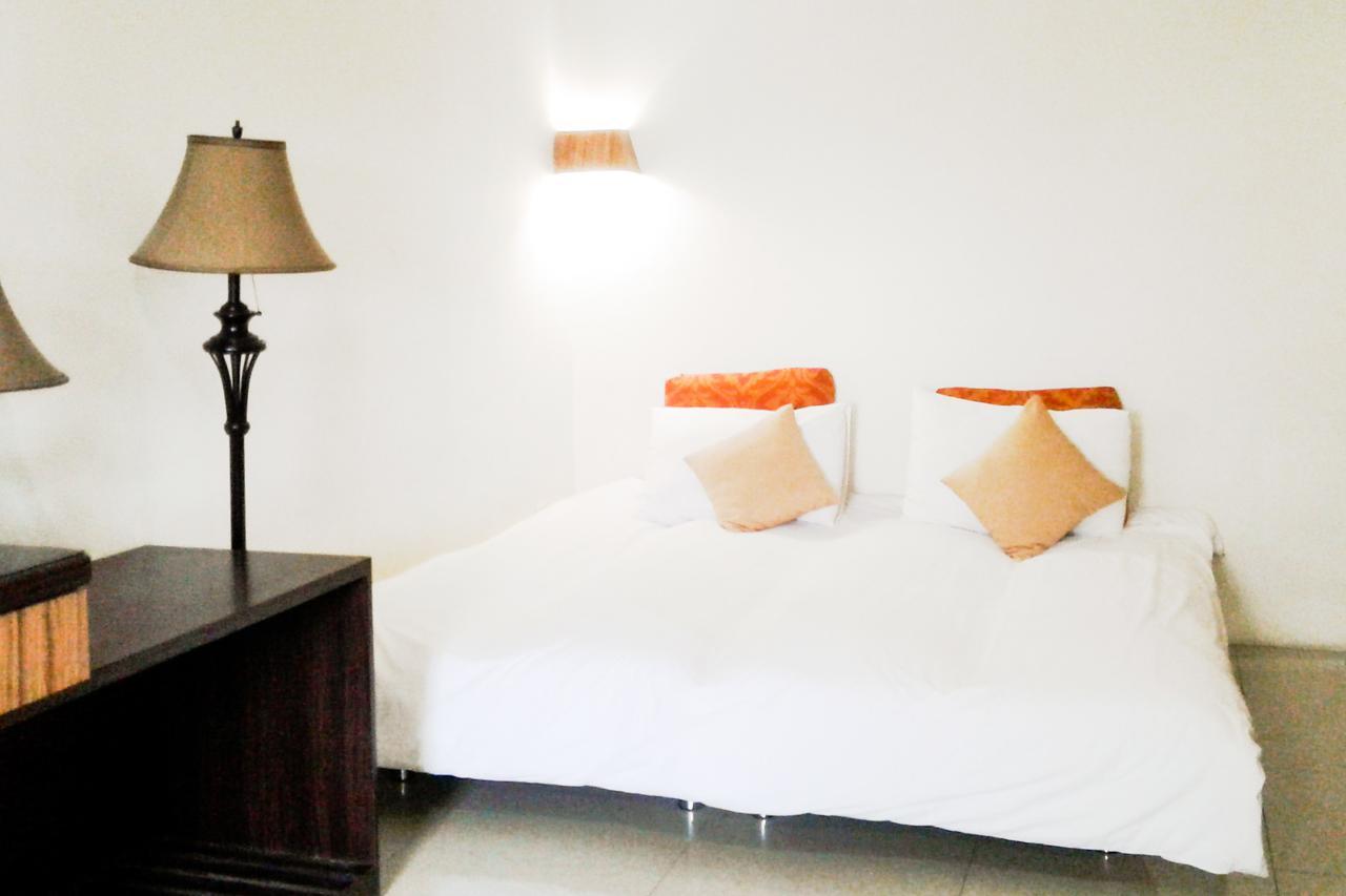 Kyo Serviced Apartment Jakarta Cilandak  Eksteriør billede
