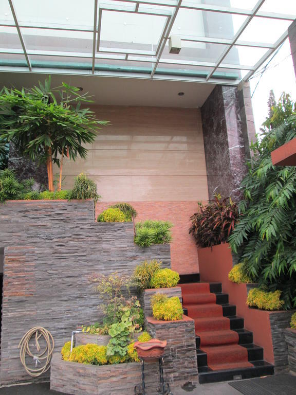 Kyo Serviced Apartment Jakarta Cilandak  Eksteriør billede